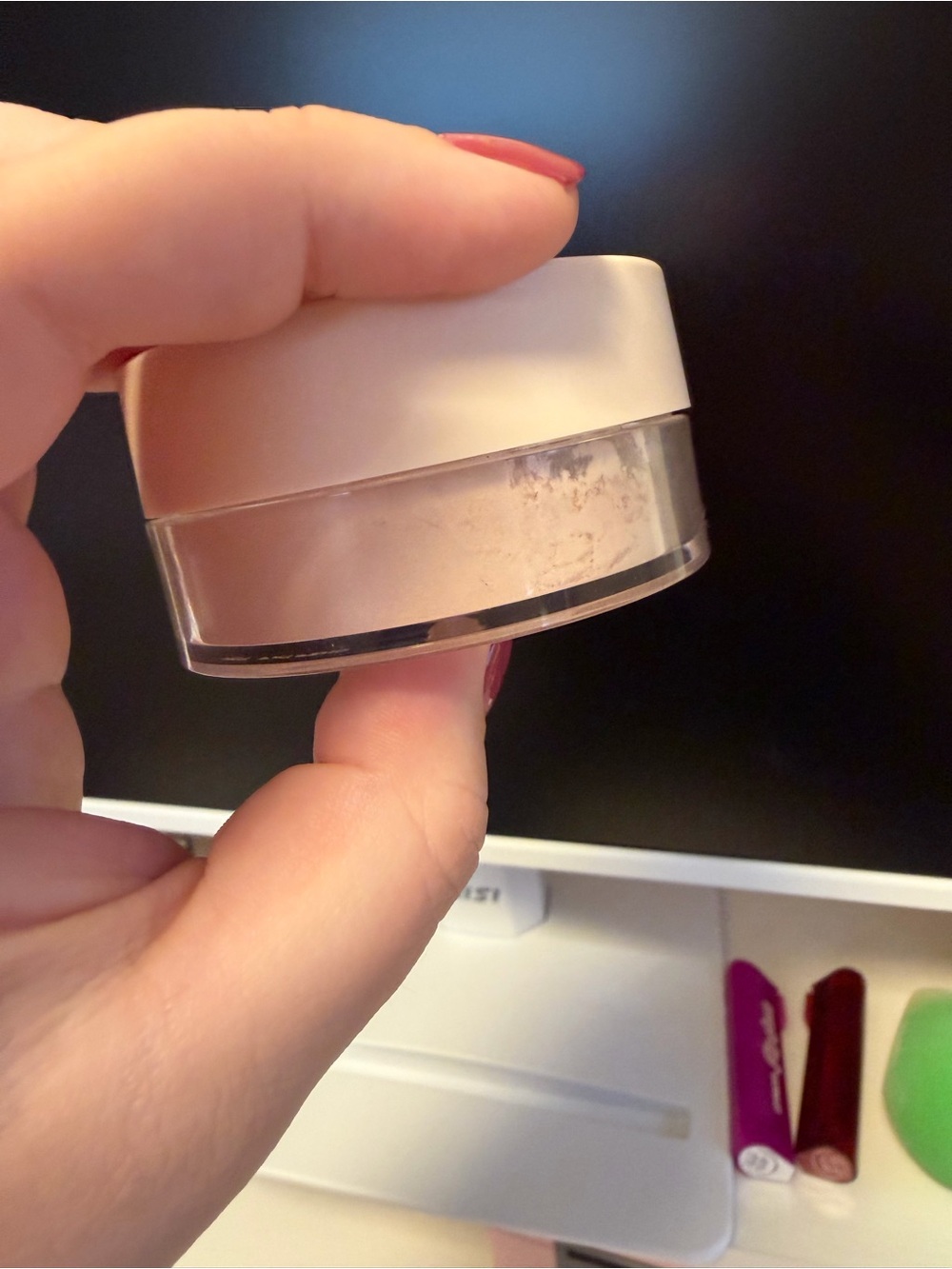 Rare Beauty Setting Powder - Picture 4 of 5